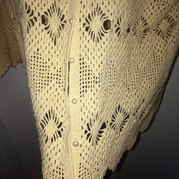 Women's hand crocheted  by me. Cream coloured Lacey sweater. Brand new shape - Picture 6 of 7